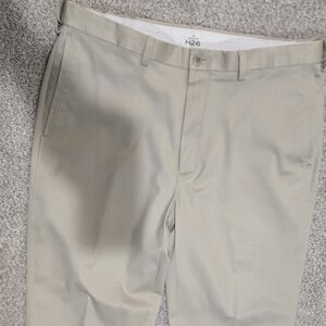 Haggar Men's Straight-Fit Chinos in Light Khaki 38x32